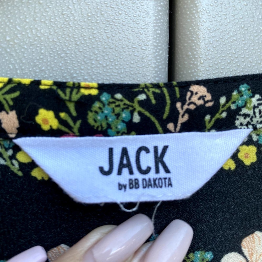 Jack BB Dakota Acerola Floral Tulip Sleeves Blouse Size Medium - Picture 7 of 8